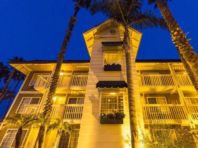 Ramada By Wyndham Costa Mesa/Newport Beach Dış mekan fotoğraf