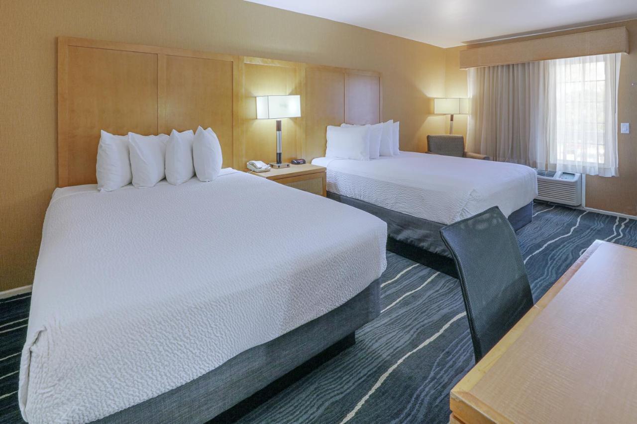 Ramada By Wyndham Costa Mesa/Newport Beach Dış mekan fotoğraf