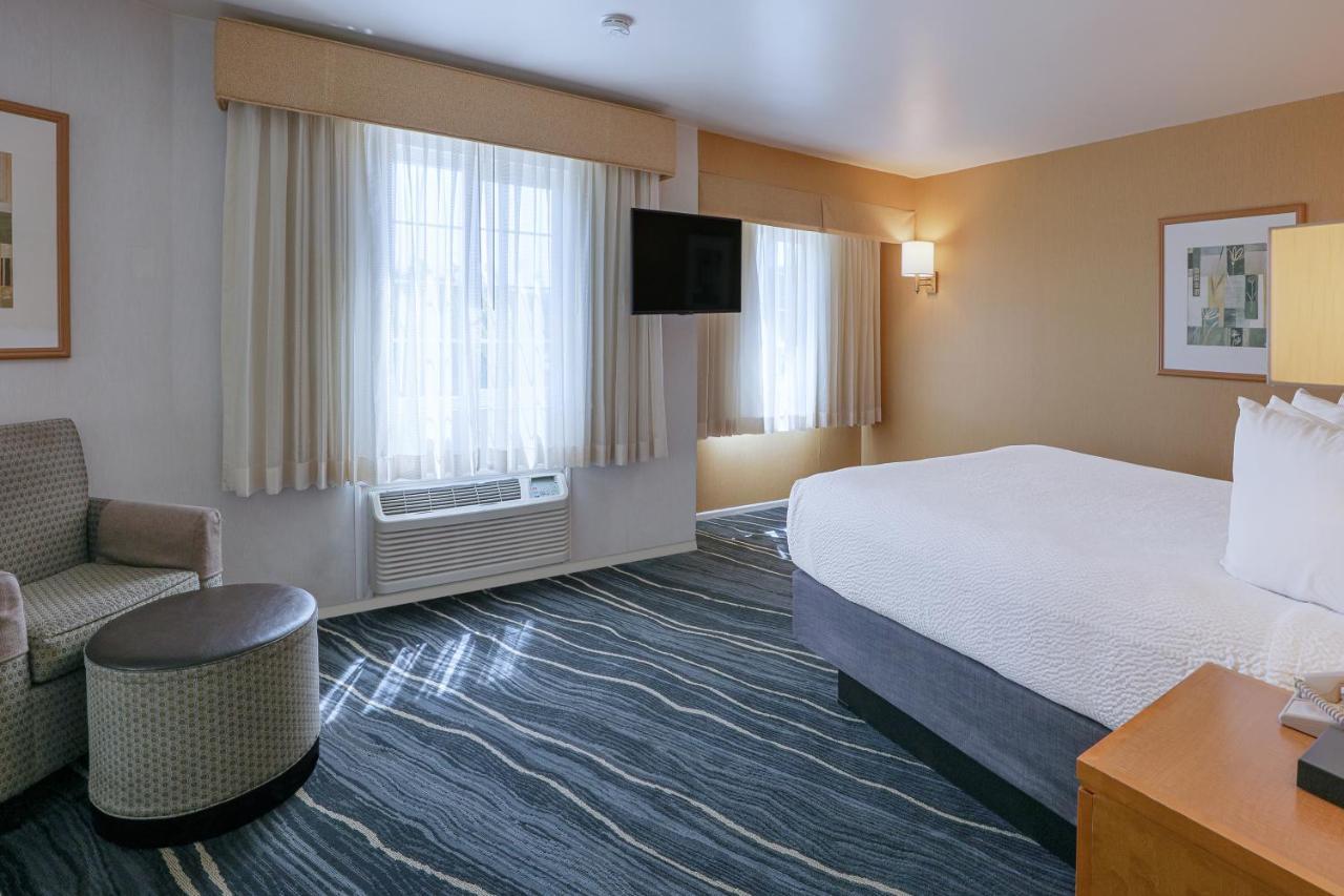 Ramada By Wyndham Costa Mesa/Newport Beach Dış mekan fotoğraf