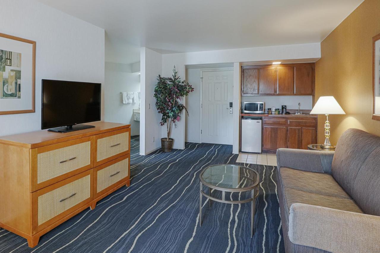 Ramada By Wyndham Costa Mesa/Newport Beach Dış mekan fotoğraf