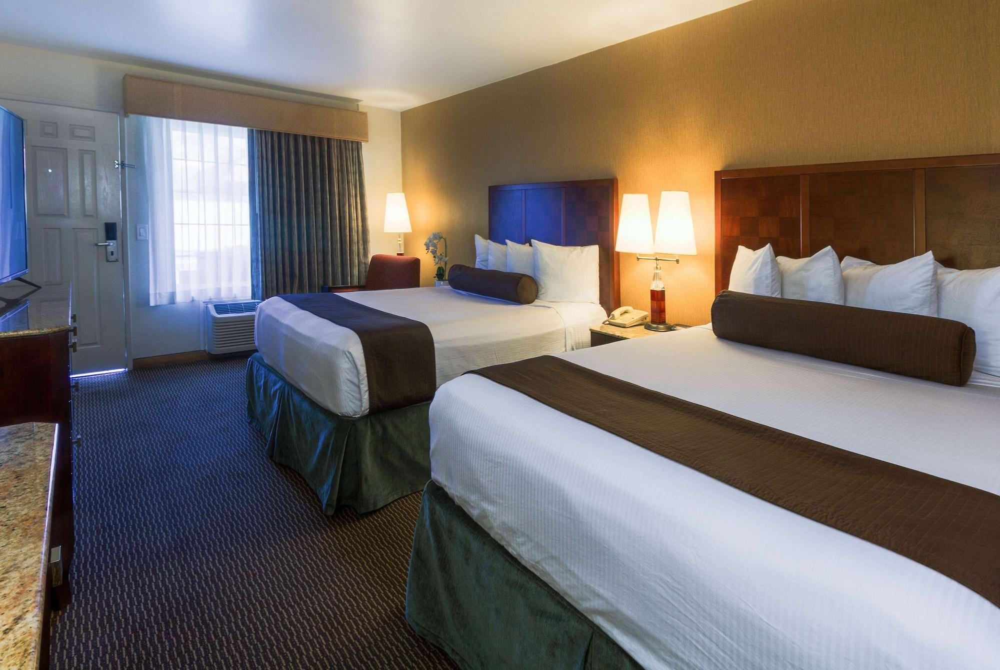 Ramada By Wyndham Costa Mesa/Newport Beach Dış mekan fotoğraf
