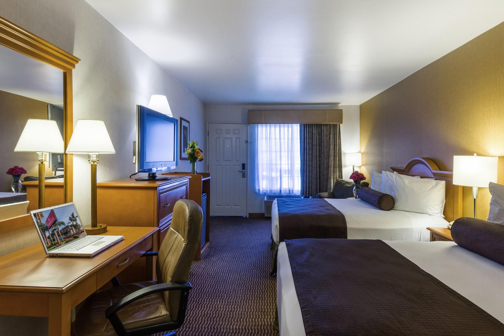 Ramada By Wyndham Costa Mesa/Newport Beach Dış mekan fotoğraf