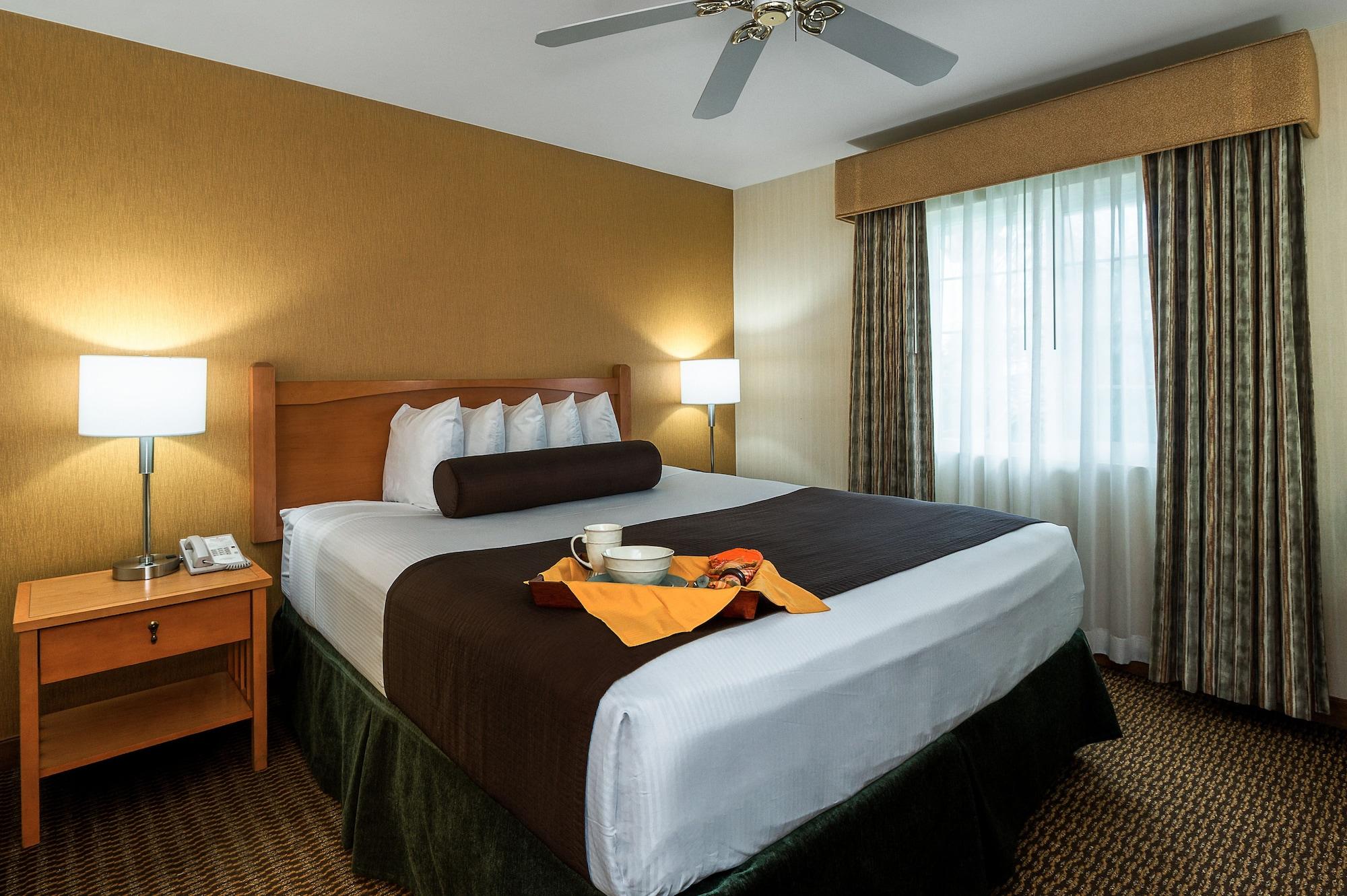 Ramada By Wyndham Costa Mesa/Newport Beach Dış mekan fotoğraf