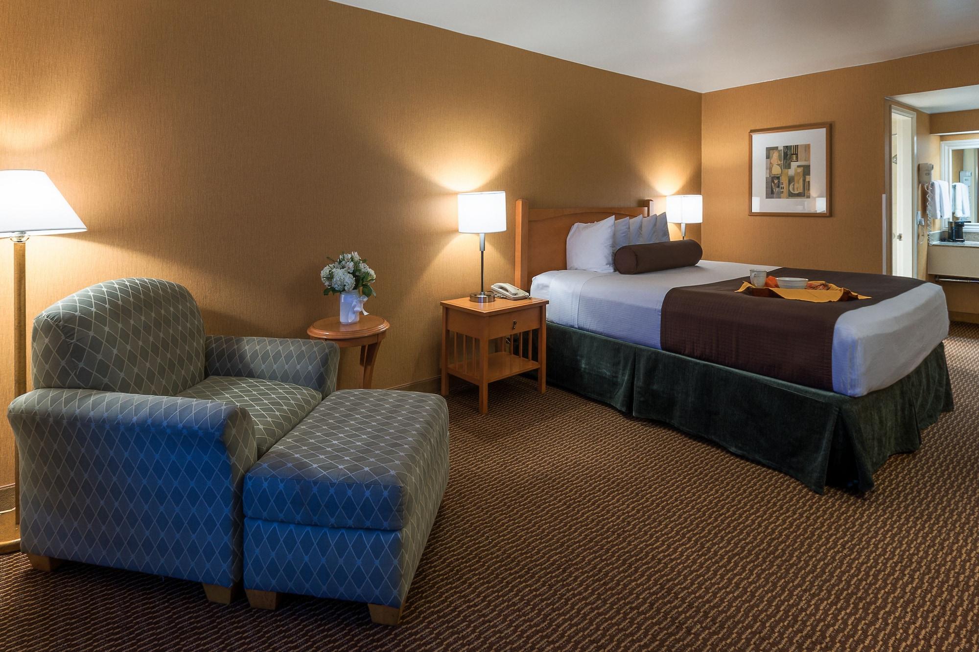 Ramada By Wyndham Costa Mesa/Newport Beach Dış mekan fotoğraf