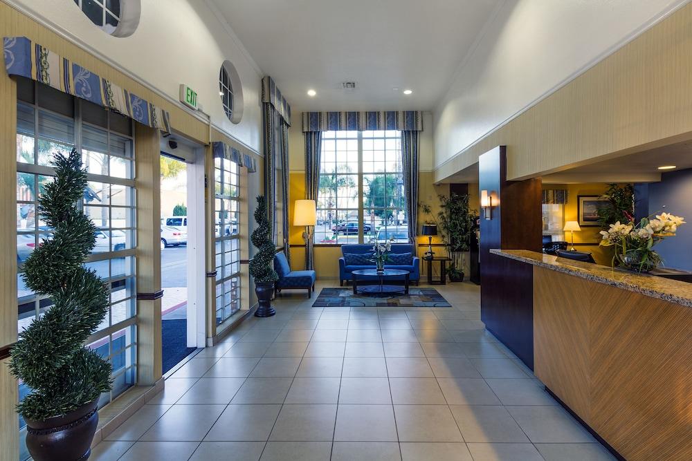 Ramada By Wyndham Costa Mesa/Newport Beach Dış mekan fotoğraf