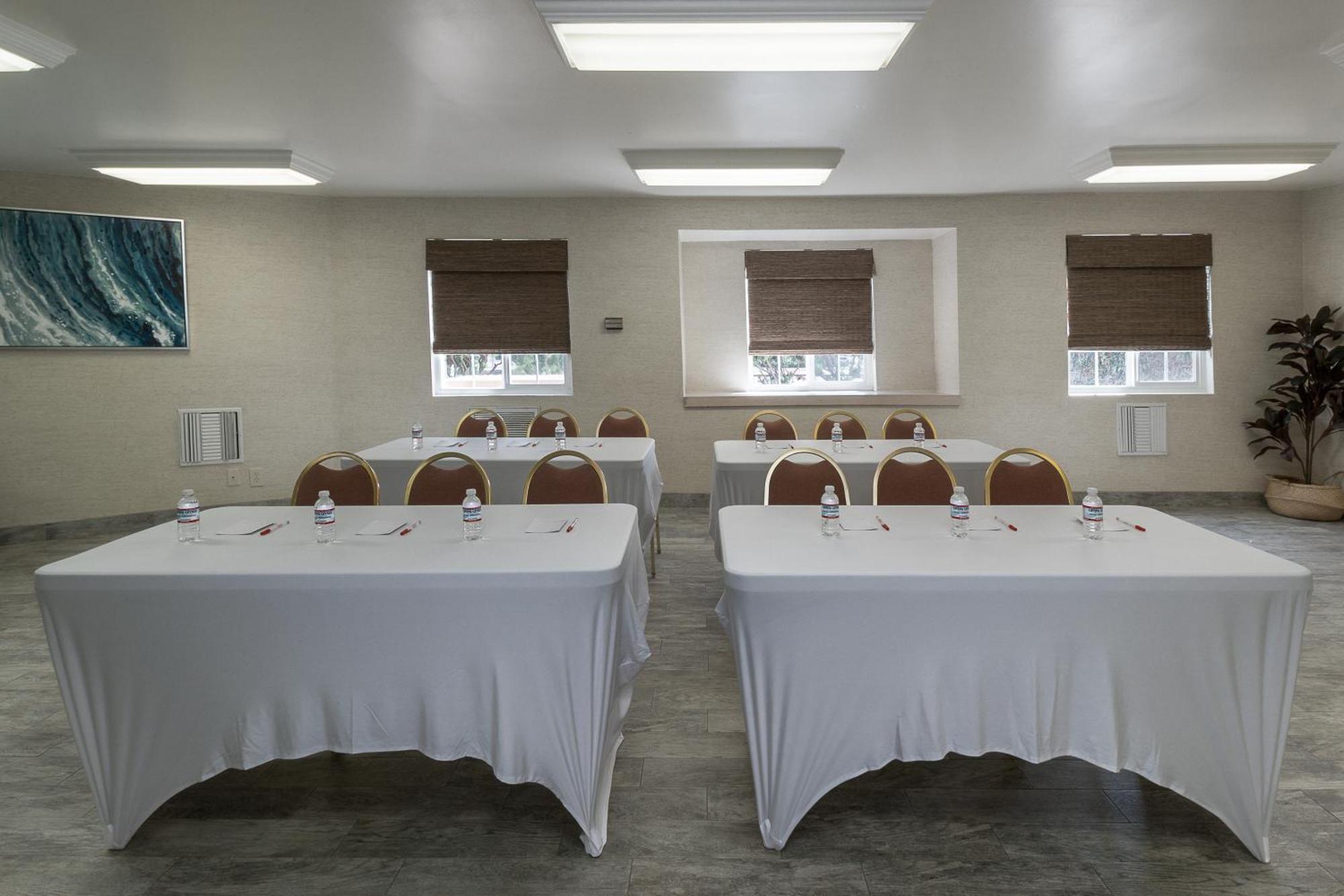 Ramada By Wyndham Costa Mesa/Newport Beach Dış mekan fotoğraf