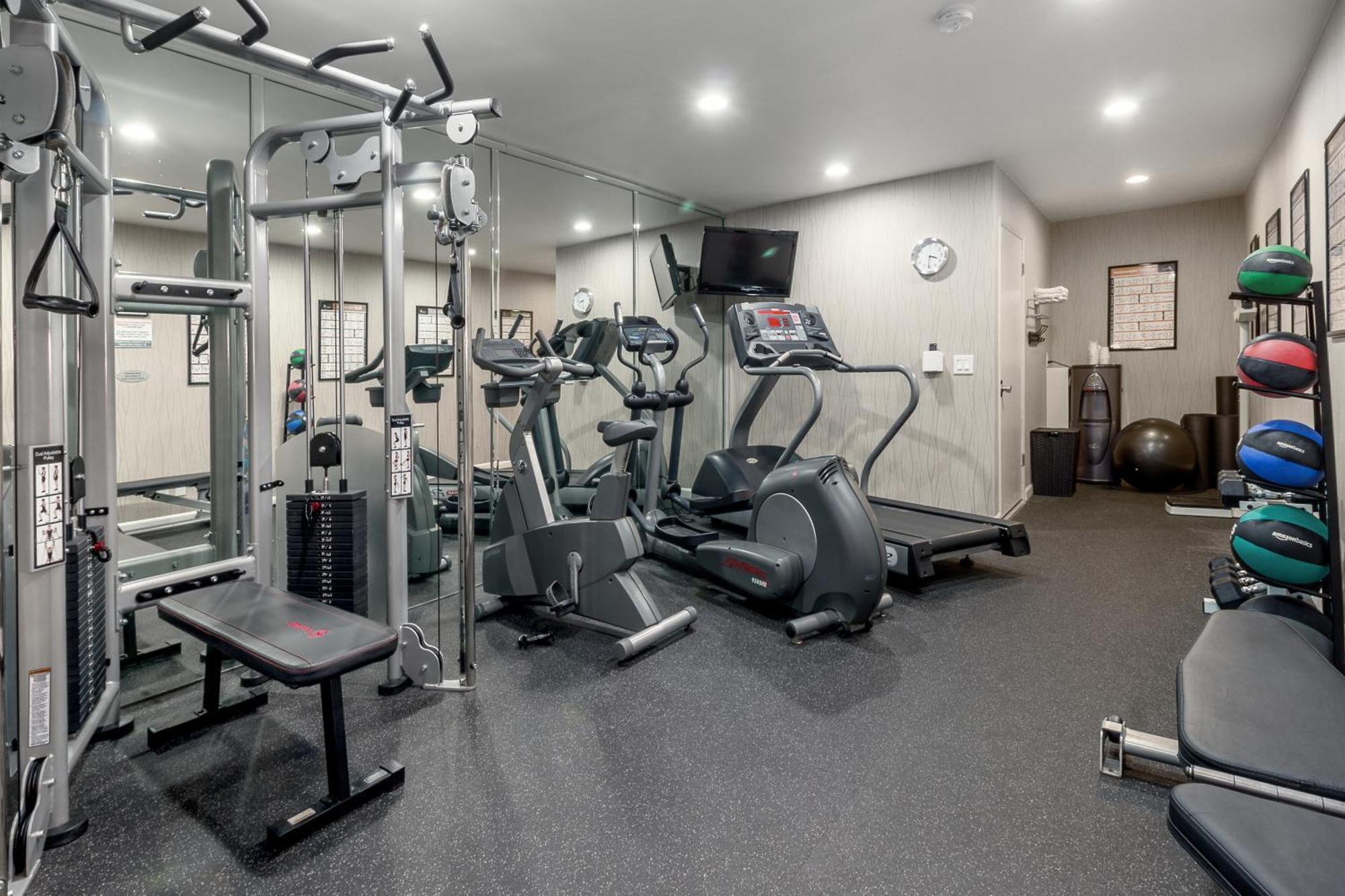 Ramada By Wyndham Costa Mesa/Newport Beach Dış mekan fotoğraf
